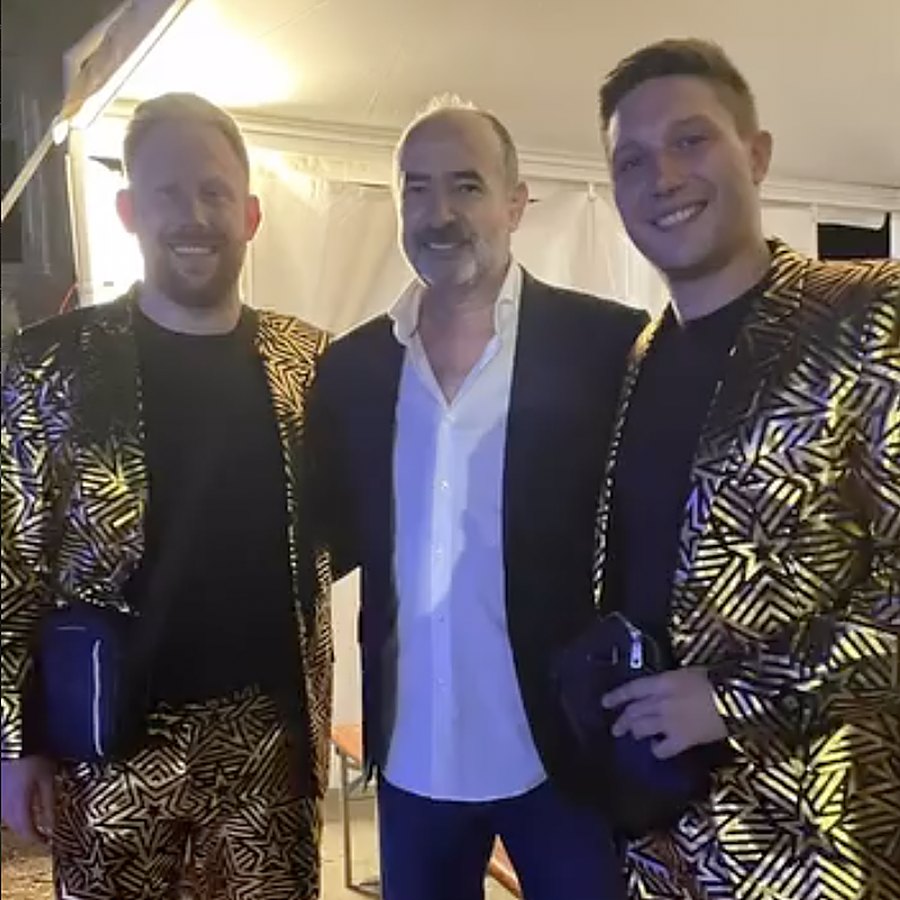 Trio Mirakul s izvođačicom na nastupu